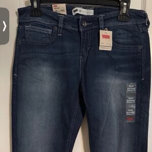 Levi’s Macys Boyfriend Skinny Fit Women’s Jeans Medium Wash Size 28x32 New